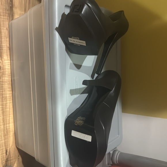 Black Fendi Designer Platform Heel - Picture 3 of 4